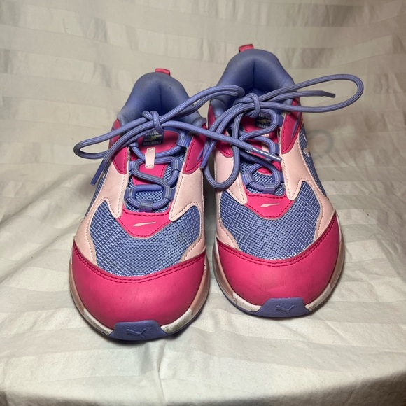 Puma Kids Sneakers in Pink and Purple - Picture 2 of 9